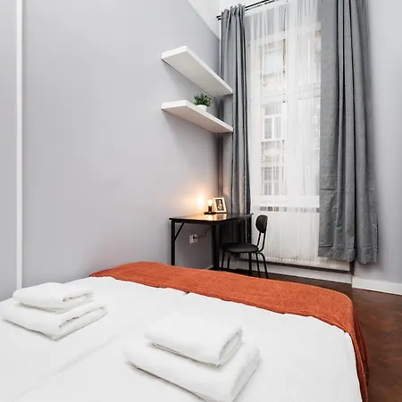 Lägenhet Spacious & Modern 6 Bedroom - Around The Main Market Square - By Upstairs *