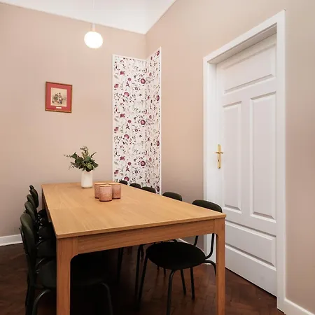 Lägenhet Spacious & Modern 6 Bedroom - Around The Main Market Square - By Upstairs